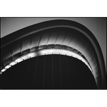 Berlin. Schwangere Auster Konzerthalle 1990
