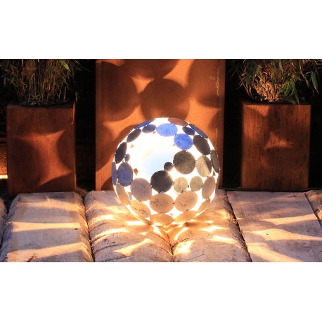 Außenlampe - "Globe" - verzinkte Kunst-Gartendekoration